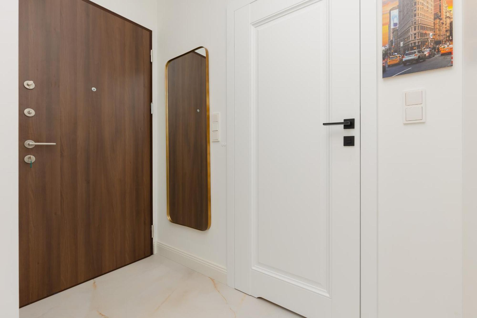 Mennica Lux Centre By Renters Prestige
